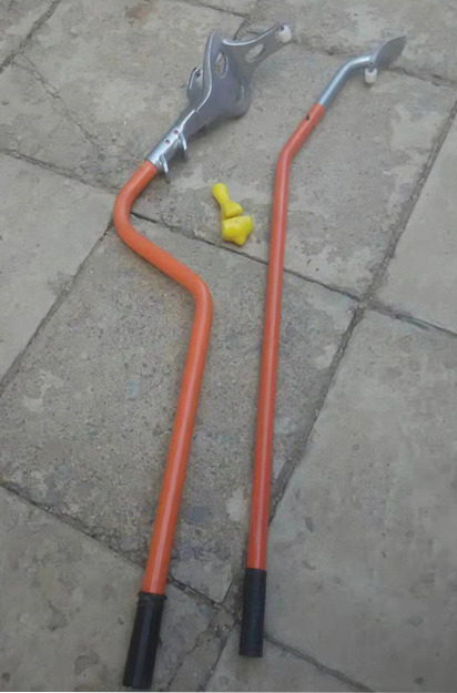 Tire repair tool